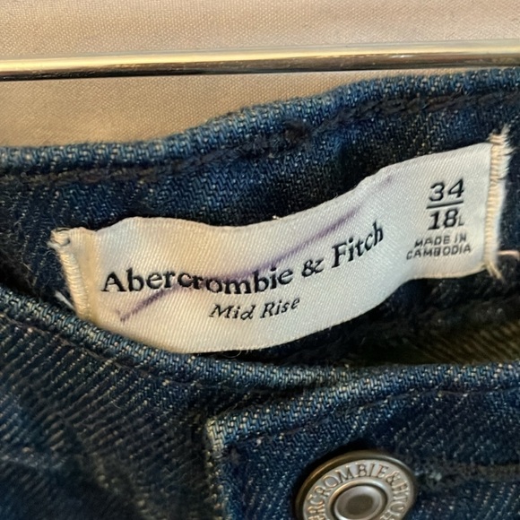 Abercrombie & Fitch: Women’s Mid Rise Wide Leg Jeans- Dark Blue- size 34 (18L) - Picture 2 of 11